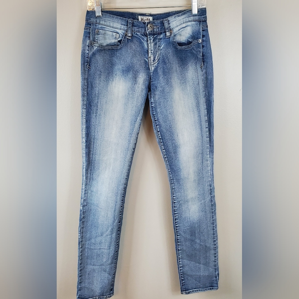 Mudd Juniors Medium/Light Wash Jeggings
